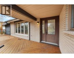 Primary Bedroom - 809 Nelson Street, Wallaceburg, ON N8A4R1 Photo 5