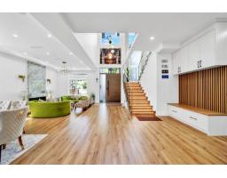 15496 22 Avenue, Surrey, BC V4A2C2 Photo 5