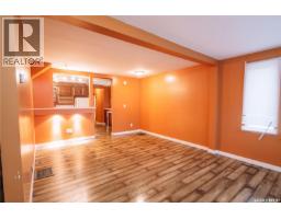 Kitchen - 721 King Street, Regina, SK S4T4E1 Photo 2