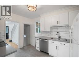 Foyer - 1752 Oneida, Windsor, ON N8Y1S8 Photo 2