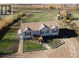 Living room - 170 Hopegood Drive, Anzac, AB T0P1J0 Photo 2