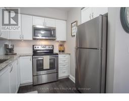 Bathroom - 201 481 Rupert Avenue, Whitchurchstouffville, ON L4A1Y7 Photo 5