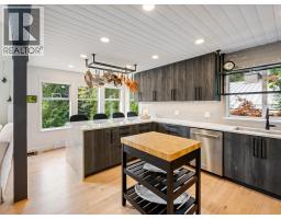 2219 Aspen Drive, Whistler, BC V8E0A6 Photo 4