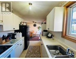 Dining room - 1 Jordan Drive, North Huron, ON N0G1E0 Photo 4