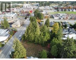 172 Fern Rd W, Qualicum Beach, BC V9K1S4 Photo 4