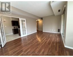 Bedroom 2 - 406 2511 Lakeshore Road W, Oakville, ON L6L6L9 Photo 4