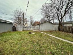 47 Patrick Avenue, The Pas, MB R9A1M1 Photo 3