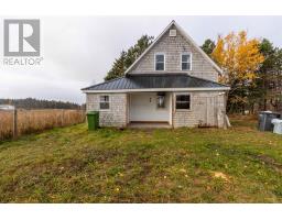 842 Strathcona Road, Image 2