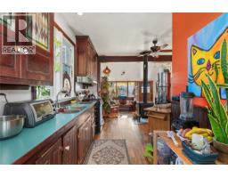 Primary Bedroom - 2765 Penrith Ave, Cumberland, BC V0R1S0 Photo 2