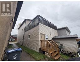 216 Leith, Thunder Bay, ON P7C1M8 Photo 3