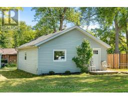 Kitchen - 144 Lincoln Court, Essex, ON N0R1G0 Photo 2