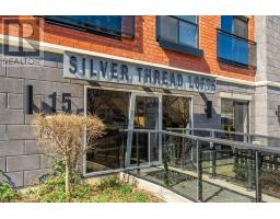 302 15 Devitt Avenue S, Waterloo, ON N2J1Y6 Photo 3