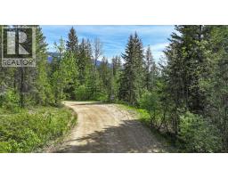 40 Stoney Road, Ashton Creek, BC V0E1V5 Photo 5