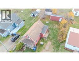 Living room - 1520 St Mary Avenue, Bathurst, NB E2A2E3 Photo 3