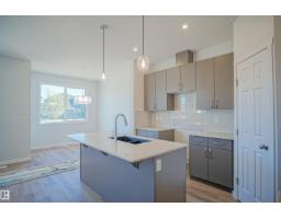 Primary Bedroom - 909 19 Av Nw, Edmonton, AB T6T2V2 Photo 4