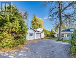 Primary Bedroom - 7 22625 Loyalist Pky Parkway, Quinte West, ON K8V5P7 Photo 2