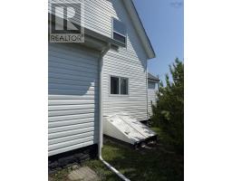 Kitchen - 1044 Highway 335, Middle West Pubnico, NS B0W0C5 Photo 3