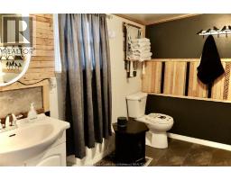 1081 West Shore Road, Pelee Island, ON N0R1M0 Photo 3