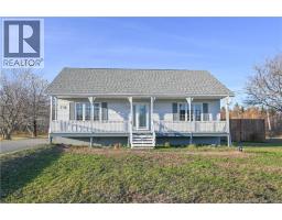 Family room - 77 Des Ancetres Road, Saintsimon, NB E8P1Y4 Photo 2