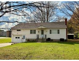 Living room - 121 Hinks Street, Brockton, ON N0G2V0 Photo 2
