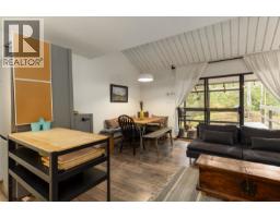 24 2020 Watson Way, Whistler, BC V8E0A9 Photo 2