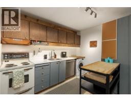 24 2020 Watson Way, Whistler, BC V8E0A9 Photo 5