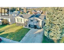 Bedroom - 126 Maligne Drive, Hinton, AB T7V1J3 Photo 4