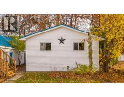 Bedroom - 36 Queensway Way, St Stephen, NB E3L1N4 Photo 3