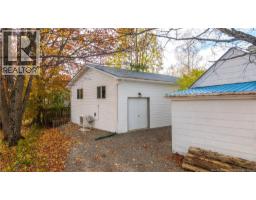 Kitchen - 36 Queensway Way, St Stephen, NB E3L1N4 Photo 4