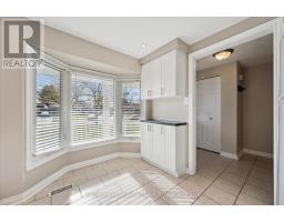 Foyer - 424 Benesfort Court, Kitchener, ON N2N3B7 Photo 4