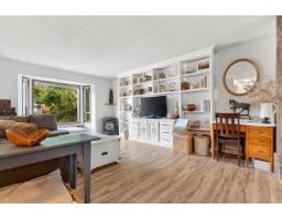 Primary Bedroom - 21331 Mallard Drive Hope, Hope, BC V0X1L1 Photo 4