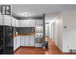 Kitchen - 150 Skaha Place Unit 408, Penticton, BC V2A7K1 Photo 4