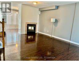 Bedroom 2 - 40 Glenashton Drive, Oakville, ON L6H6G2 Photo 5