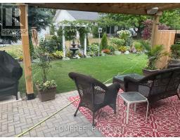 6 Niagara Trail, Clarington, ON L1B1A1 Photo 3