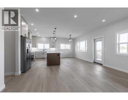 Dining room - 277 E 1 Avenue N, Magrath, AB T0K1J0 Photo 5