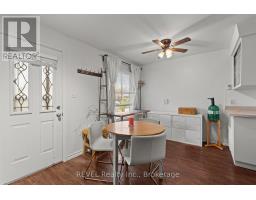 Bedroom - 203 Kilgour Avenue, Welland, ON L3C2R1 Photo 4