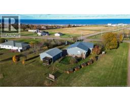 3pc Ensuite bath - 2011 Route 950, Petitcap, NB E4N2H5 Photo 5