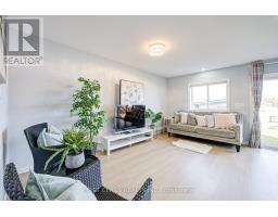 Bedroom 3 - 17 Willowbank Avenue, Richmond Hill, ON L4E3B4 Photo 3