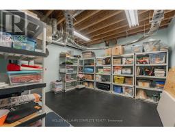 Primary Bedroom - 110 Sunrise Court, Fort Erie, ON L0S1N0 Photo 5