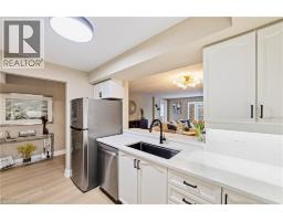 Living room - 216 Plains Road W Unit B 403, Burlington, ON L7T4M3 Photo 5