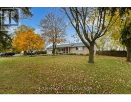 Bedroom 2 - 2116 Binbrook Road E, Hamilton, ON L0R1C0 Photo 5