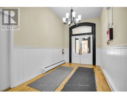 Kitchen - 3 49 Ridout Street S, London South, ON N6C3W8 Photo 3