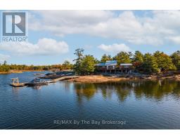 Dining room - 2 Island 2890, Georgian Bay, ON P0E1E0 Photo 2