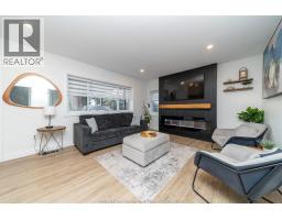 Living room/Fireplace - 19 Levergood Lane, Harrow, ON N0R1G0 Photo 5