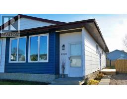 Family room - 4907 53 Avenue, Kitscoty, AB T0B2P0 Photo 2