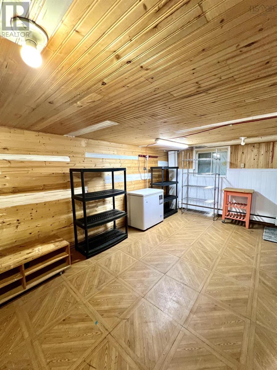 8848 St Margarets Bay Road