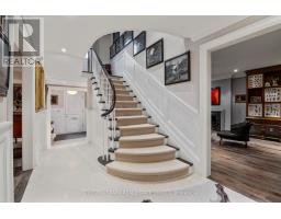 230 Strathallan Wood, Toronto, ON M5N1T4 Photo 4