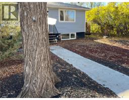 Kitchen - 5009 8th Avenue, Regina, SK S4T0W4 Photo 2