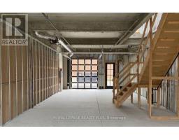 6 68 Jutland Road, Toronto, ON M8Z2H1 Photo 5