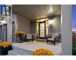 4pc Bathroom - 220 Harpin Way E, Fergus, ON N1M0G8 Photo 3